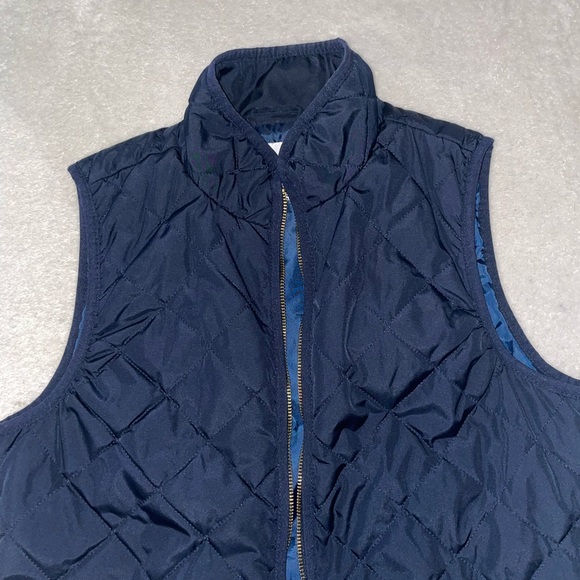 Old Navy Thin Puffer Vest - Picture 3 of 5